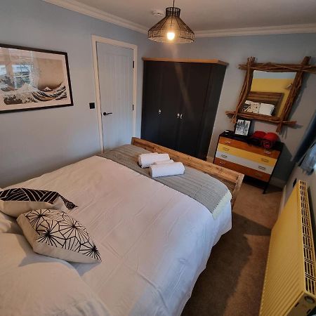 Salt & Surf-Sea Views In Saltburn Apartment Bagian luar foto