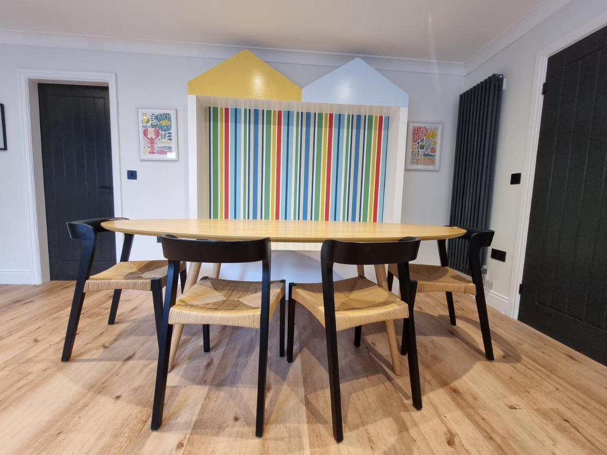 Salt & Surf-Sea Views In Saltburn Apartment Bagian luar foto
