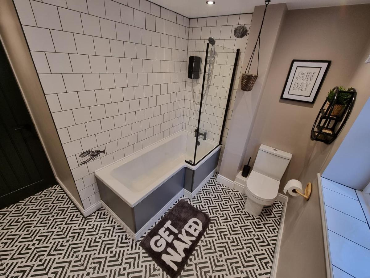 Salt & Surf-Sea Views In Saltburn Apartment Bagian luar foto